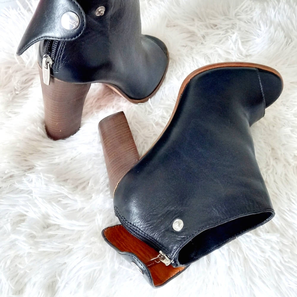 Coach LABELLE Booties❤